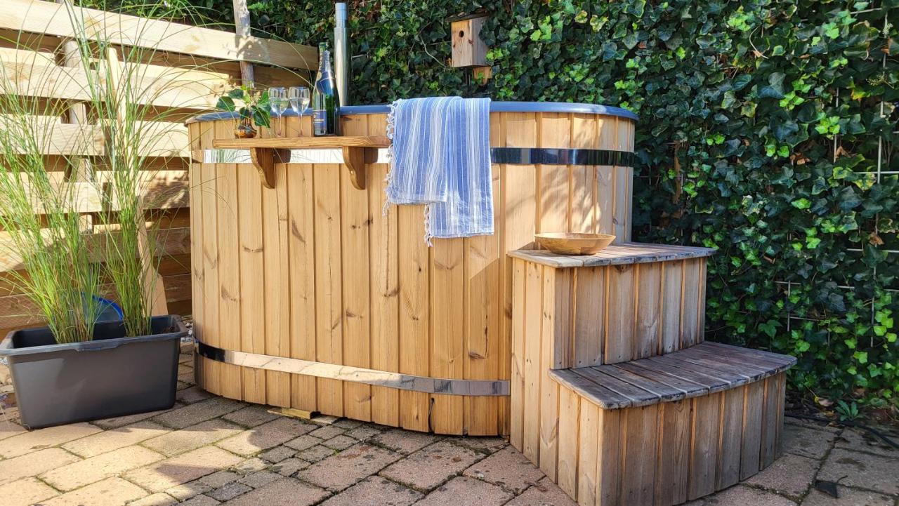 Vintage Relax Met Fijne Hottub * Voorthuizen